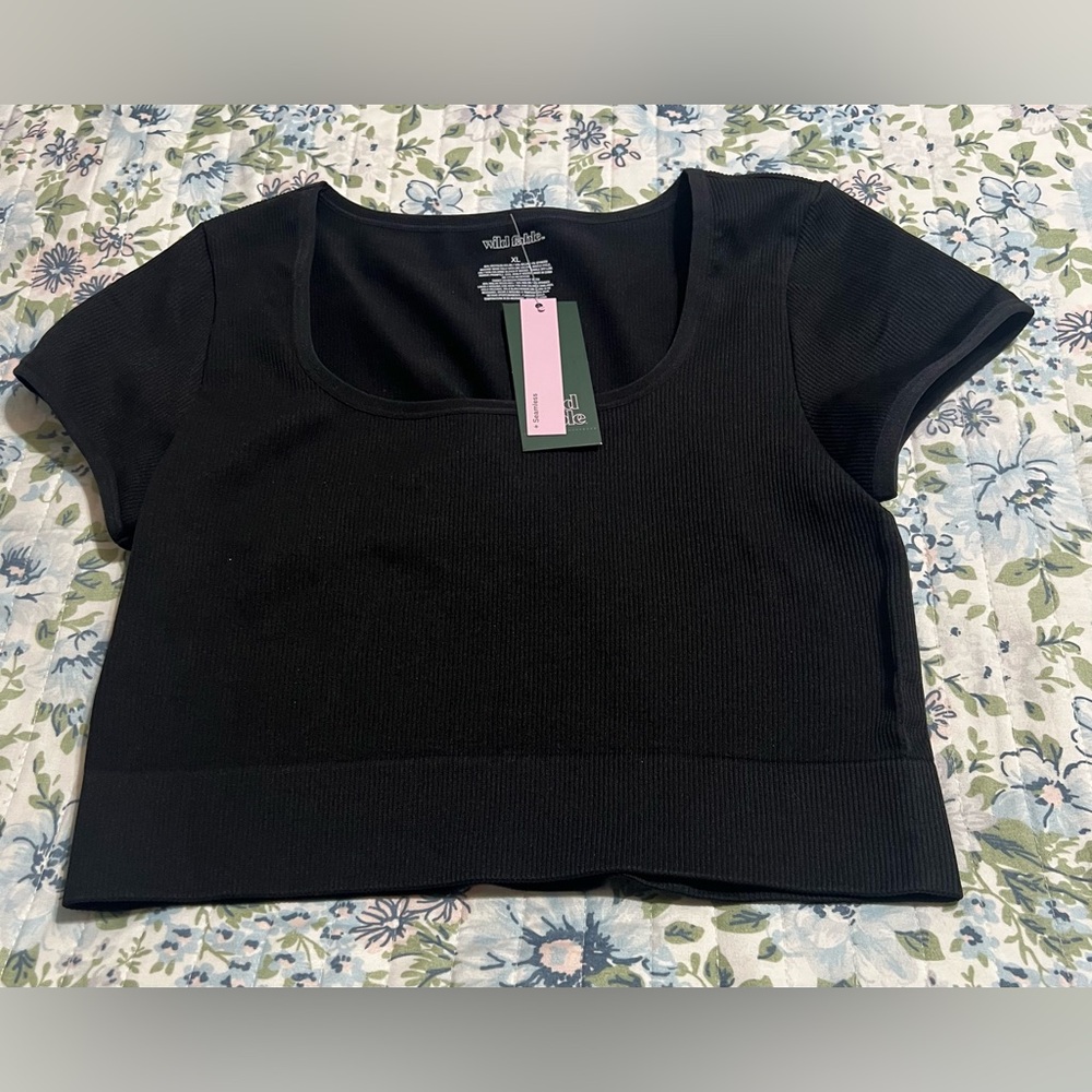 Women’s Wild Fable Crop Top Size (XL)